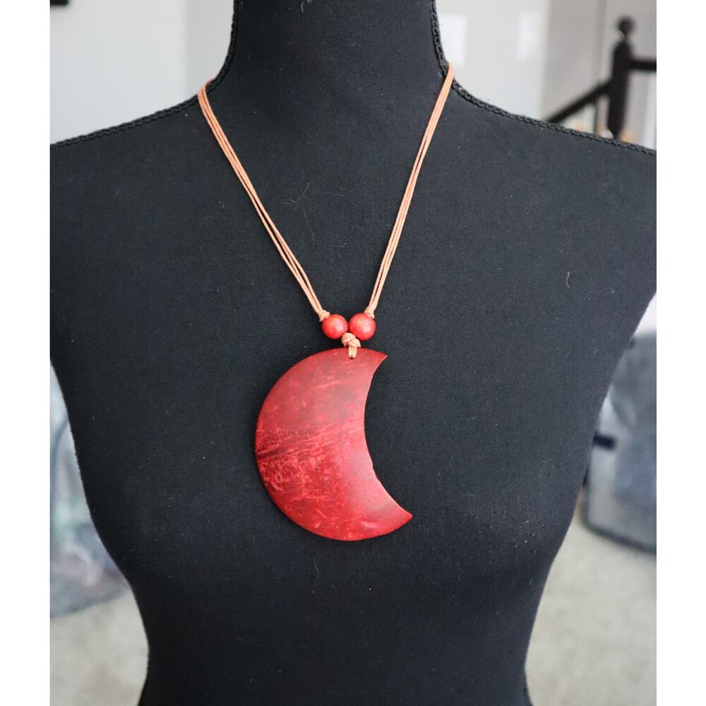 NWT Vintage 90s Y2K Large Red Wood Moon Necklace & Beaded Earring Leather Cord